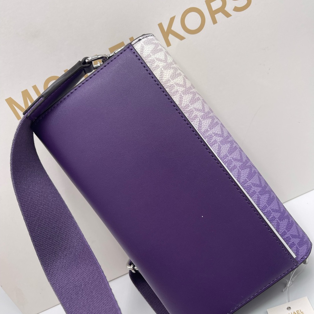Michael Kors Purple Gradient Signature Crossbody Bag - Picture 3 of 16